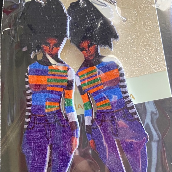 African American Black Woman Wooden Earnings - Picture 1 of 2